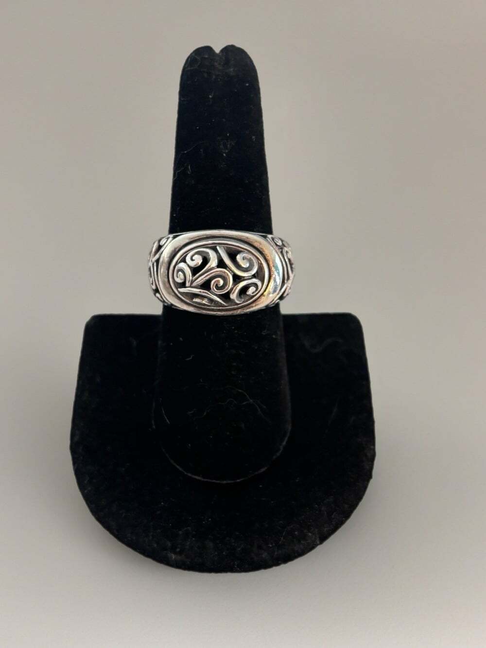 Brighton Sterling Silver Scroll Swirl Domed Ring size 8.